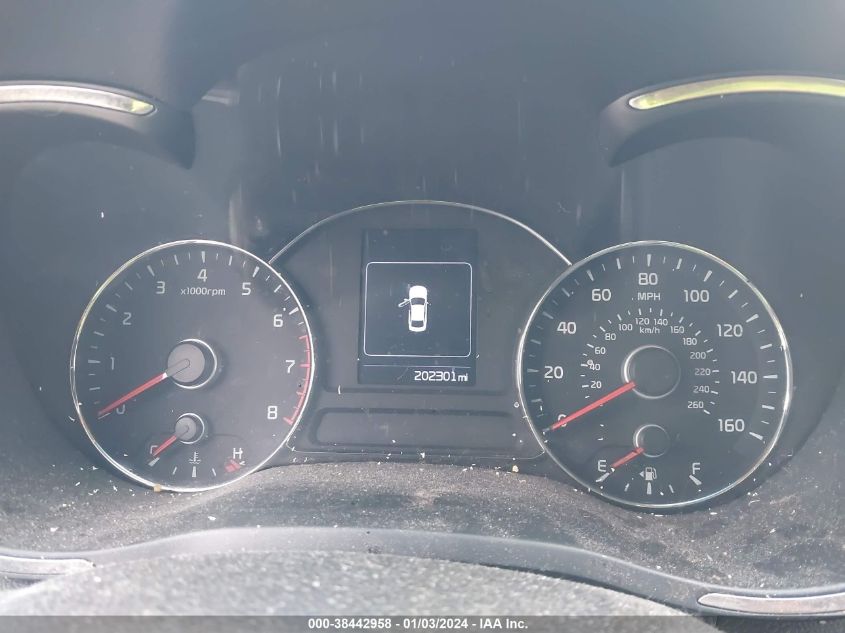 2017 KIA FORTE LX - 3KPFL4A74HE040458