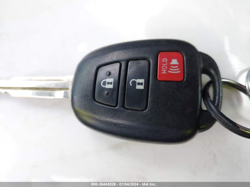 2015 TOYOTA RAV4 LE - JTMZFREV4FJ048327
