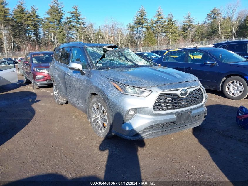 2021 TOYOTA HIGHLANDER XLE - 5TDGZRBH9MS093857