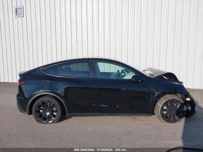 2023 TESLA MODEL Y AWD/LONG RANGE DUAL MOTOR ALL-WHEEL DRIVE - 7SAYGAEE3PF902021