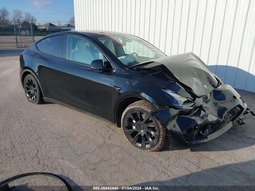 2023 TESLA MODEL Y AWD/LONG RANGE DUAL MOTOR ALL-WHEEL DRIVE - 7SAYGAEE3PF902021