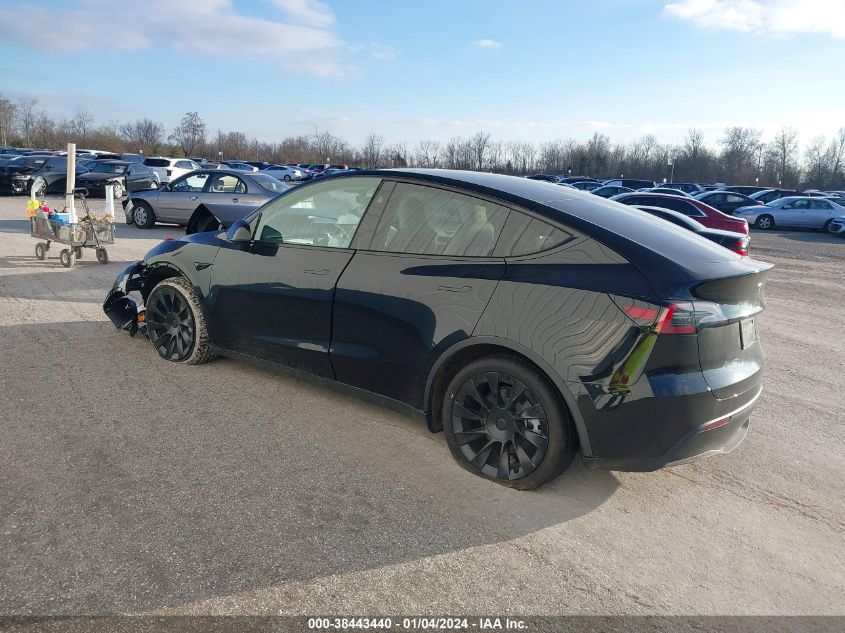 2023 TESLA MODEL Y AWD/LONG RANGE DUAL MOTOR ALL-WHEEL DRIVE - 7SAYGAEE3PF902021