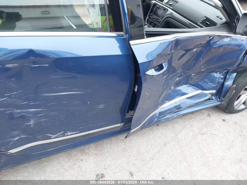 VIN 1VWGT7A30HC045387 2017 VOLKSWAGEN PASSAT SE