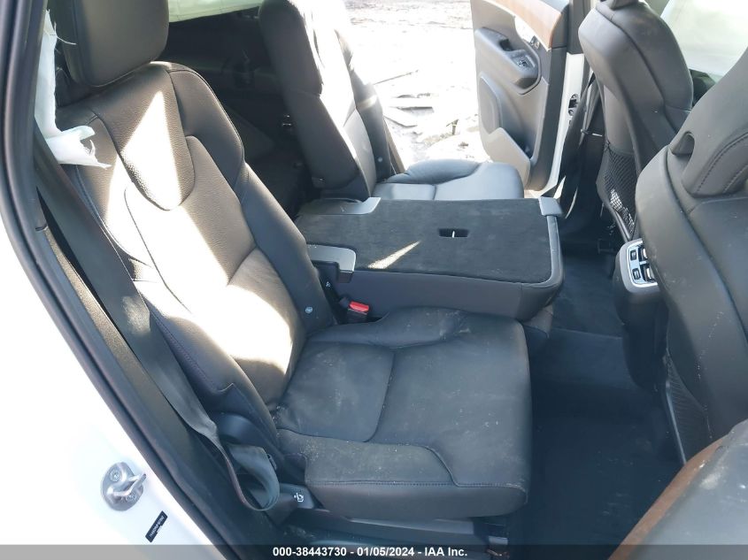 2023 VOLVO XC90 B6 PLUS 7-SEATER - YV4062PN2P1977640