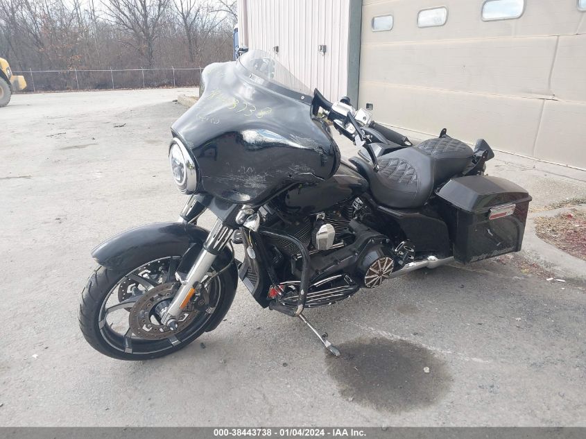 2011 HARLEY-DAVIDSON FLHXSE2 1HD1PZ819BB957735