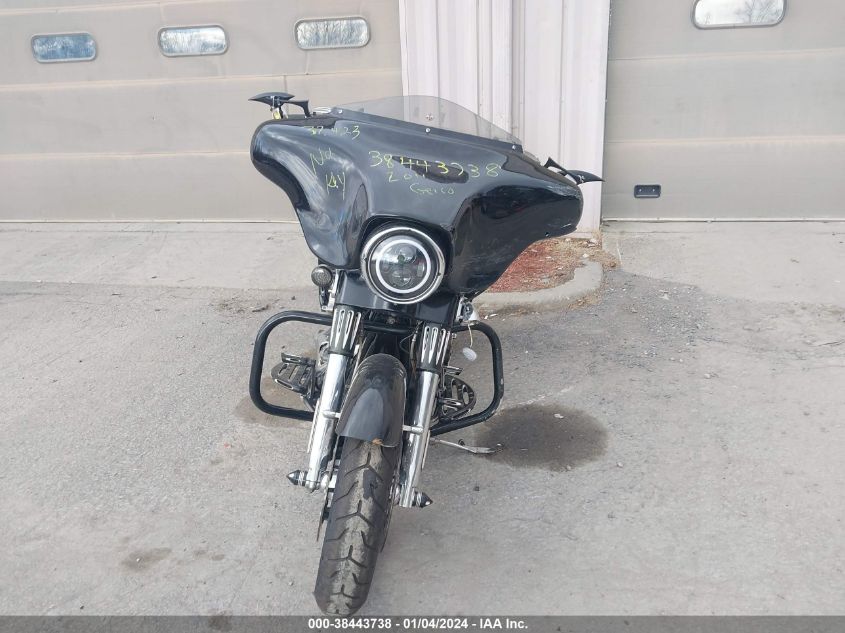 2011 HARLEY-DAVIDSON FLHXSE2 1HD1PZ819BB957735