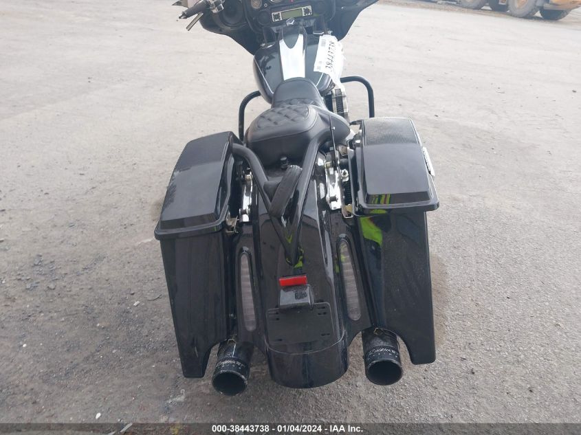 2011 HARLEY-DAVIDSON FLHXSE2 1HD1PZ819BB957735