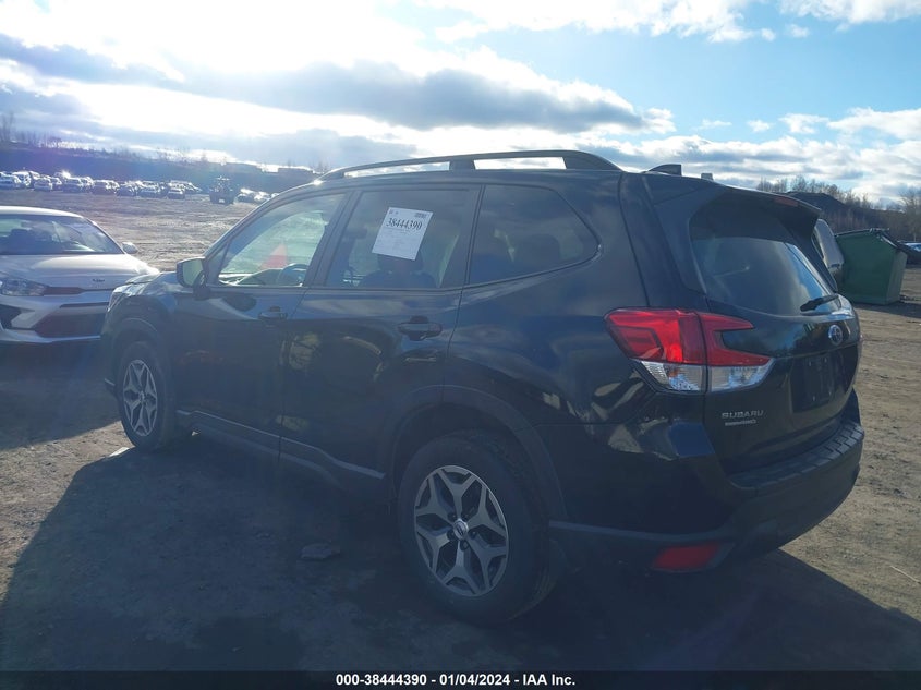 VIN JF2SKAJC1MH489891 2021 SUBARU FORESTER PREMIUM
