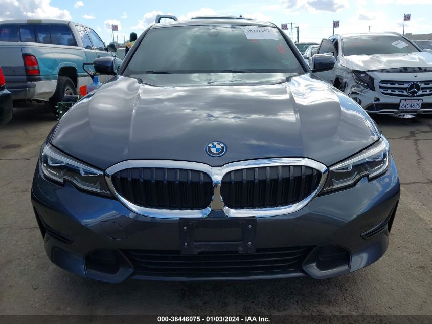 2022 BMW 3 SERIES 330E - 3MW5P7J0XN8C32589