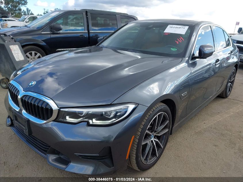2022 BMW 3 SERIES 330E - 3MW5P7J0XN8C32589