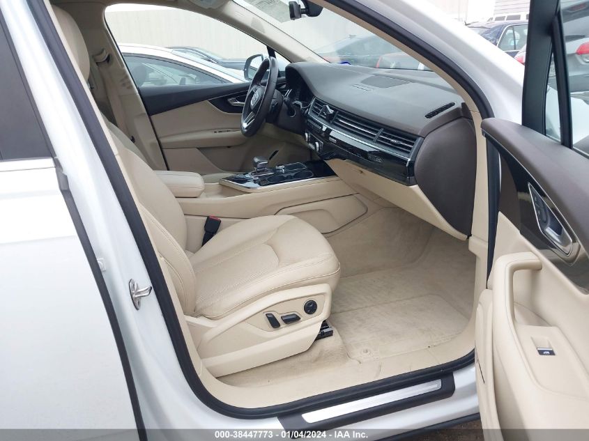 2019 AUDI Q7 PREMIUM PLUS/SE PREMIUM P - WA1LAAF77KD028307