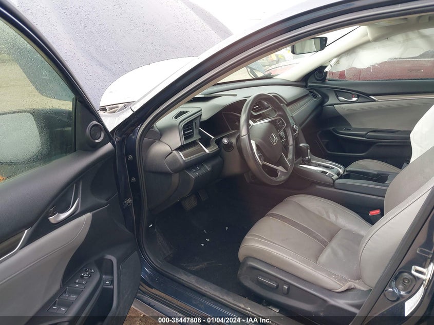 VIN 19XFC1F77KE010790 2019 HONDA CIVIC EXL
