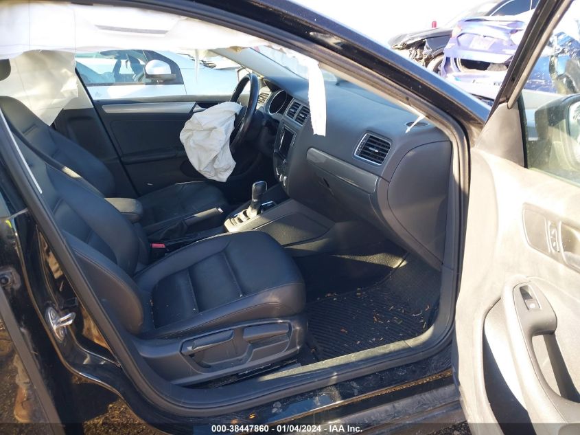 2017 VOLKSWAGEN JETTA SE - 3VWDB7AJ5HM247631