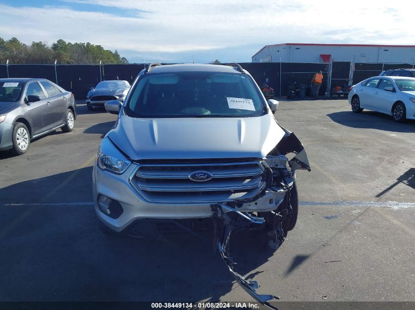 2018 FORD ESCAPE SE - 1FMCU0GD2JUD25880