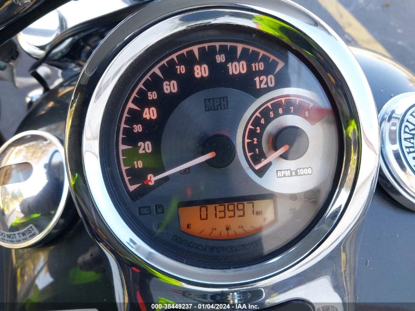 2006 HARLEY-DAVIDSON FXSTDI 1HD1JBB196Y032702