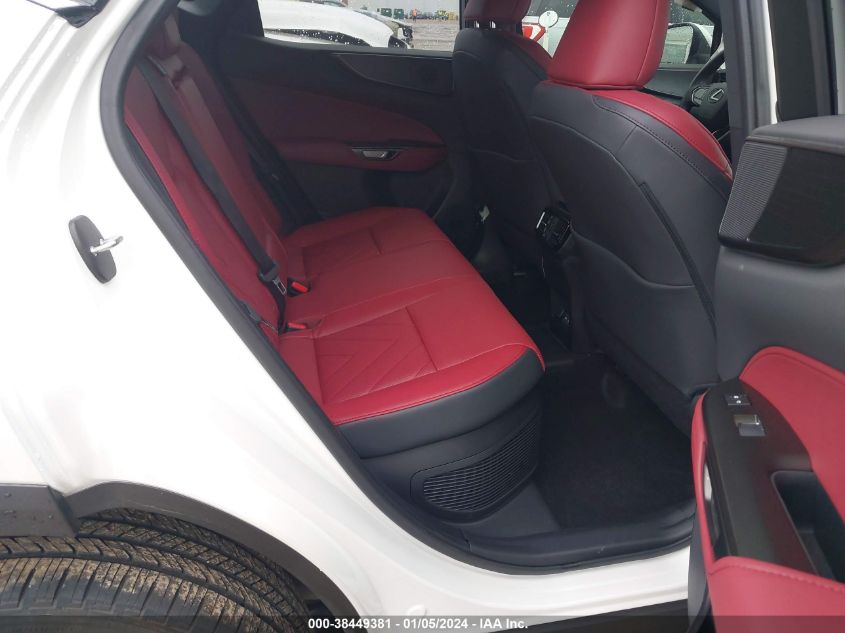 2024 LEXUS NX 450H+ LUXURY JTJHKCFZ1R2029381