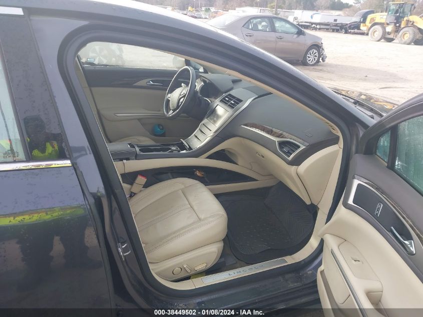 2013 LINCOLN MKZ - 3LN6L2G95DR813563