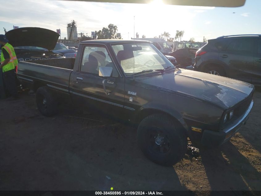 JB7FP4494DY500434 DODGE D50 Photo 1
