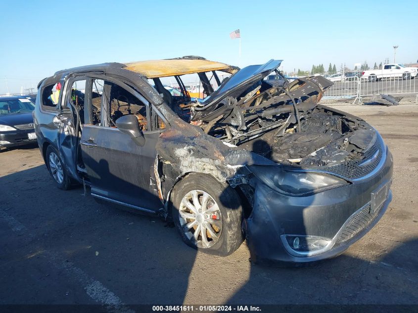 2019 CHRYSLER PACIFICA TOURING L - 2C4RC1BG6KR650894