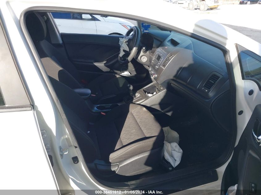 2016 KIA FORTE LX - KNAFK4A63G5619426