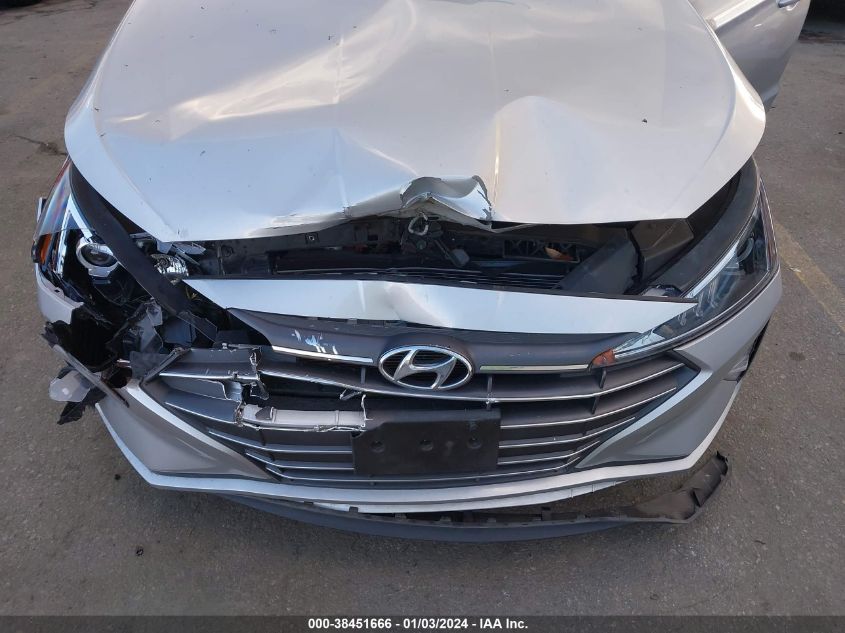 2019 HYUNDAI ELANTRA SE - 5NPD74LF7KH438055