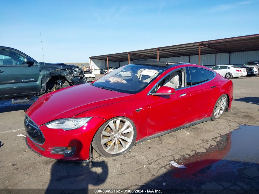 2015 TESLA MODEL S - 5YJSA1E28FF119947