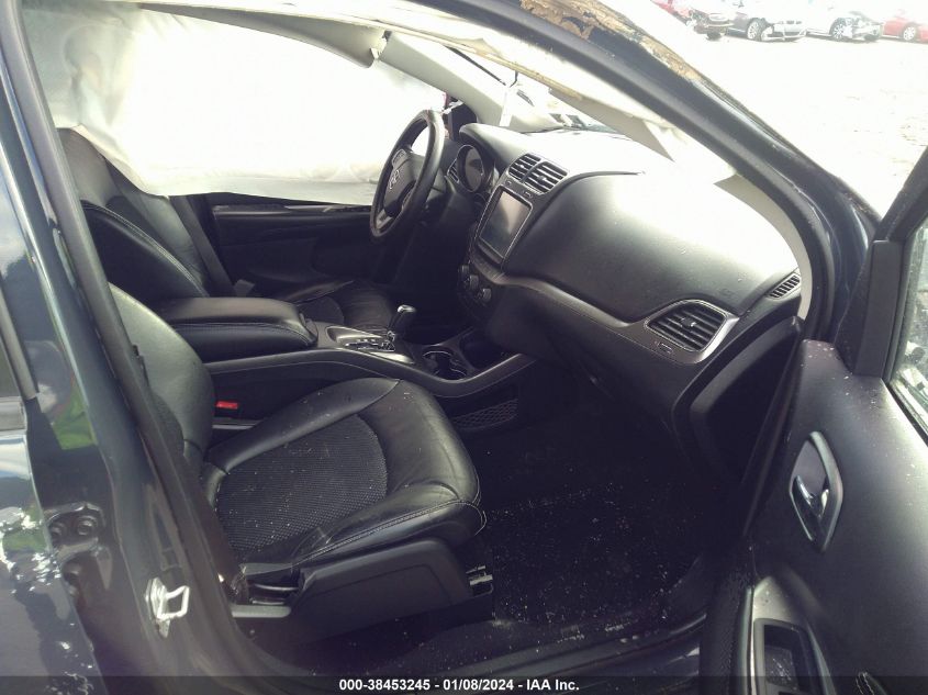 2018 DODGE JOURNEY CROSSROAD - 3C4PDDGG0JT516571