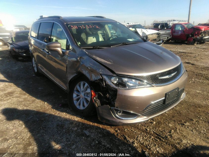 2C4RC1BG4HR660493 2017 CHRYSLER PACIFICA, photo no. 1