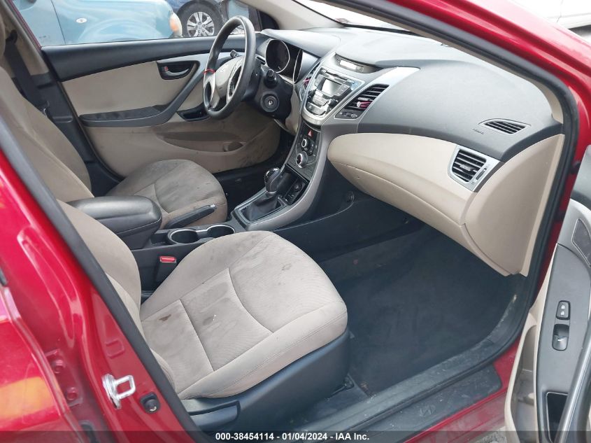 2016 HYUNDAI ELANTRA SE - KMHDH4AE7GU557580