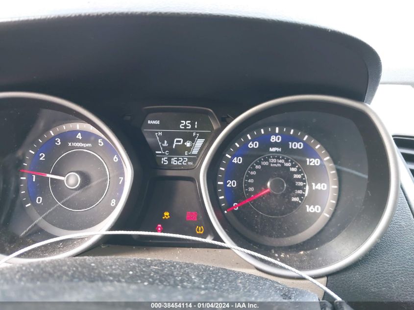 2016 HYUNDAI ELANTRA SE - KMHDH4AE7GU557580