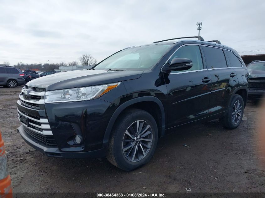 2018 TOYOTA HIGHLANDER XLE - 5TDKZRFH8JS535902