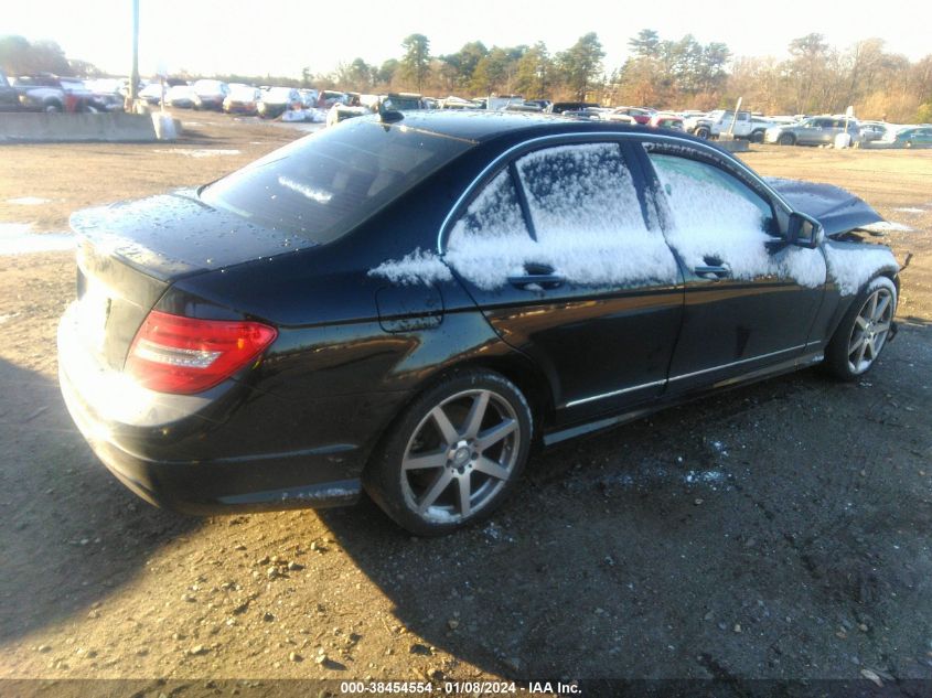2014 MERCEDES-BENZ C 250 LUXURY/SPORT - WDDGF4HBXEA958211