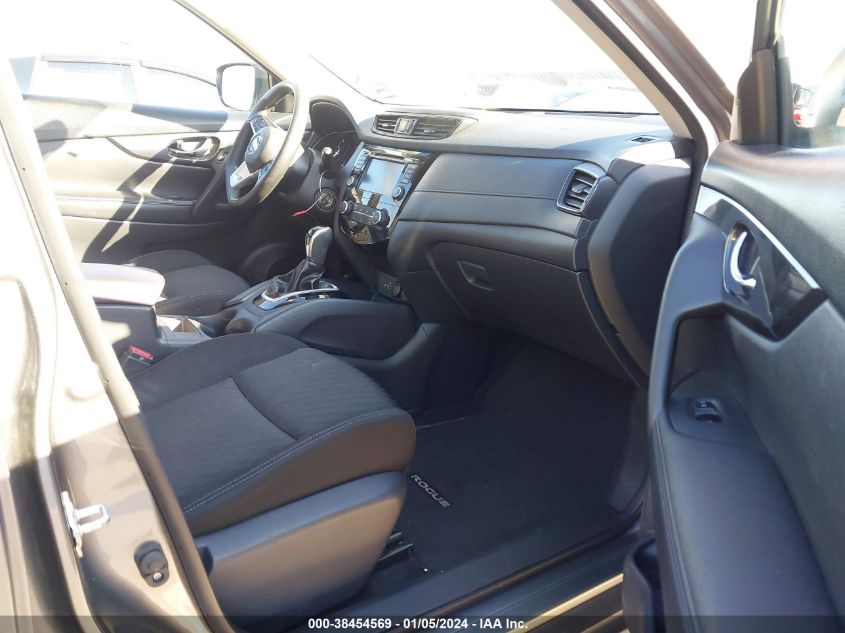 2018 NISSAN ROGUE S/SV - KNMAT2MV1JP607868