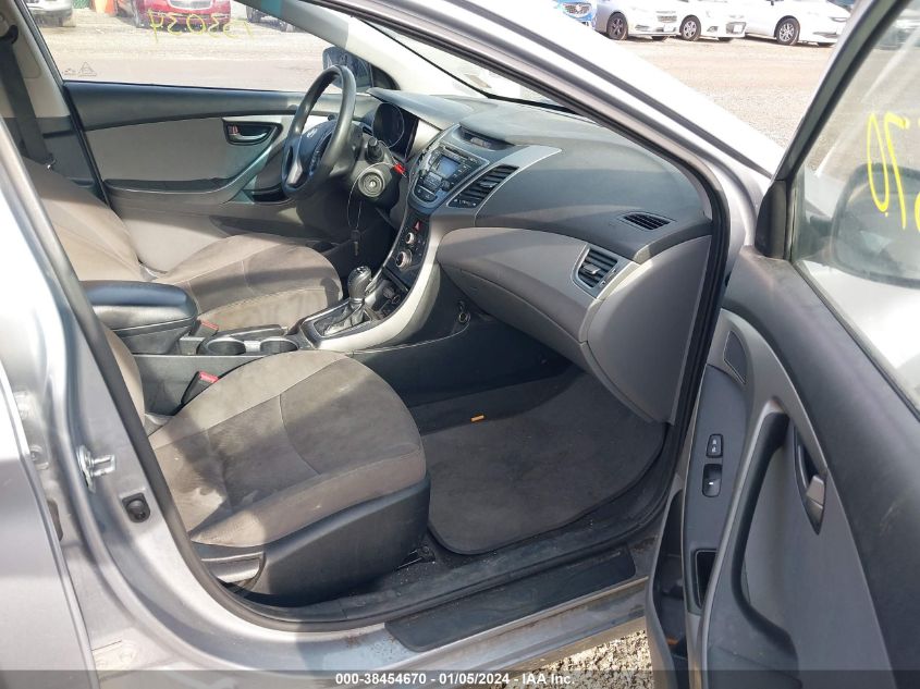 2016 HYUNDAI ELANTRA SE/SPORT/LIMITED - 5NPDH4AE7GH664823