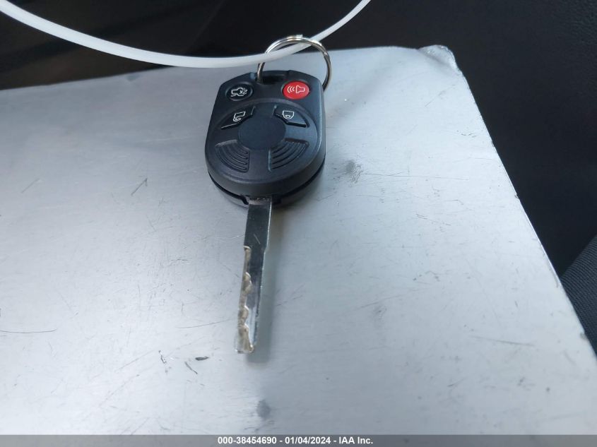 2016 FORD FOCUS SE - 1FADP3F26GL225500