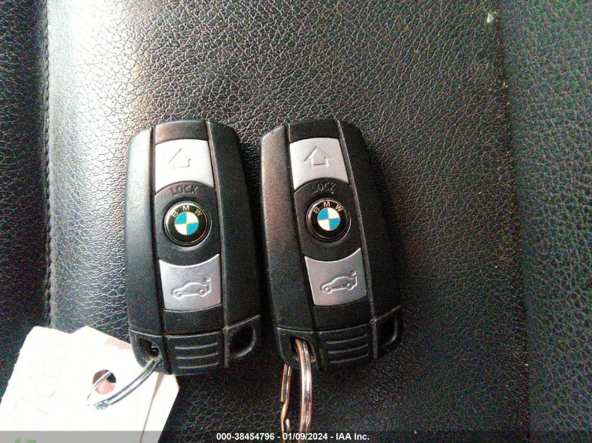 2013 BMW X1 XDRIVE28I - WBAVL1C53DVR85698