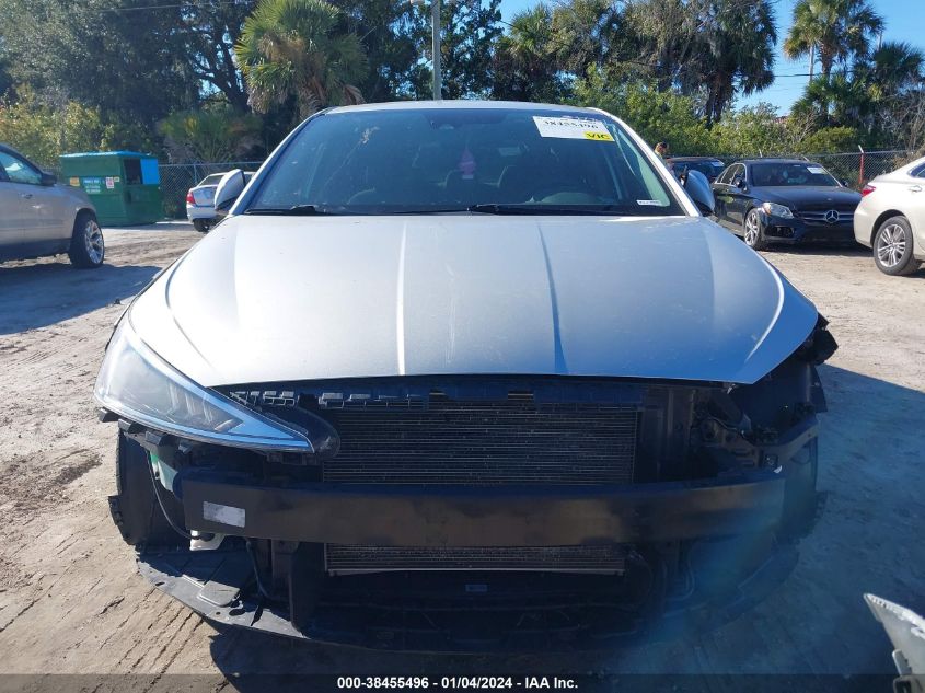 2019 HYUNDAI ELANTRA SEL - 5NPD84LF2KH461689