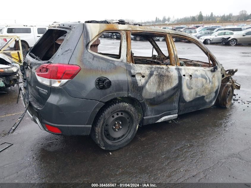 2022 SUBARU FORESTER TOURING - JF2SKARC4NH480611