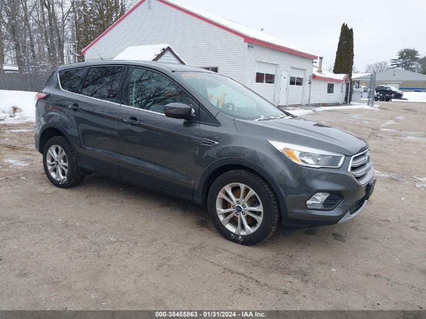 2017 FORD ESCAPE SE - 1FMCU9GD0HUC70392