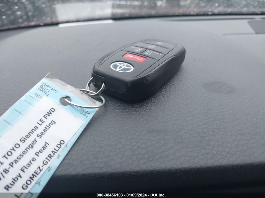 2021 TOYOTA SIENNA LE - 5TDKRKEC3MS073881