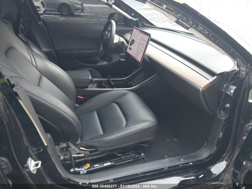 2018 TESLA MODEL 3 LONG RANGE/PERFORMANCE - 5YJ3E1EB3JF071307