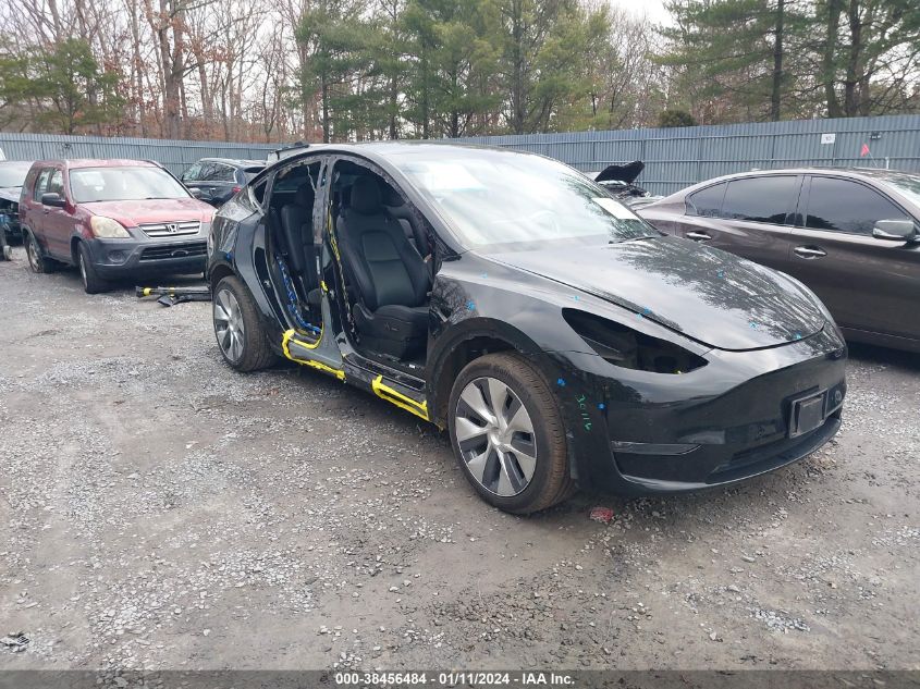 2021 TESLA MODEL Y LONG RANGE DUAL MOTOR ALL-WHEEL DRIVE - 5YJYGDEE5MF082132