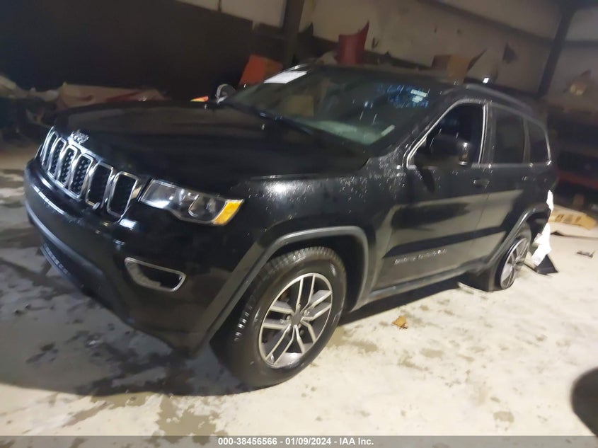 VIN 1C4RJEAG5LC364561 2020 JEEP GRAND CHEROKEE LAREDO