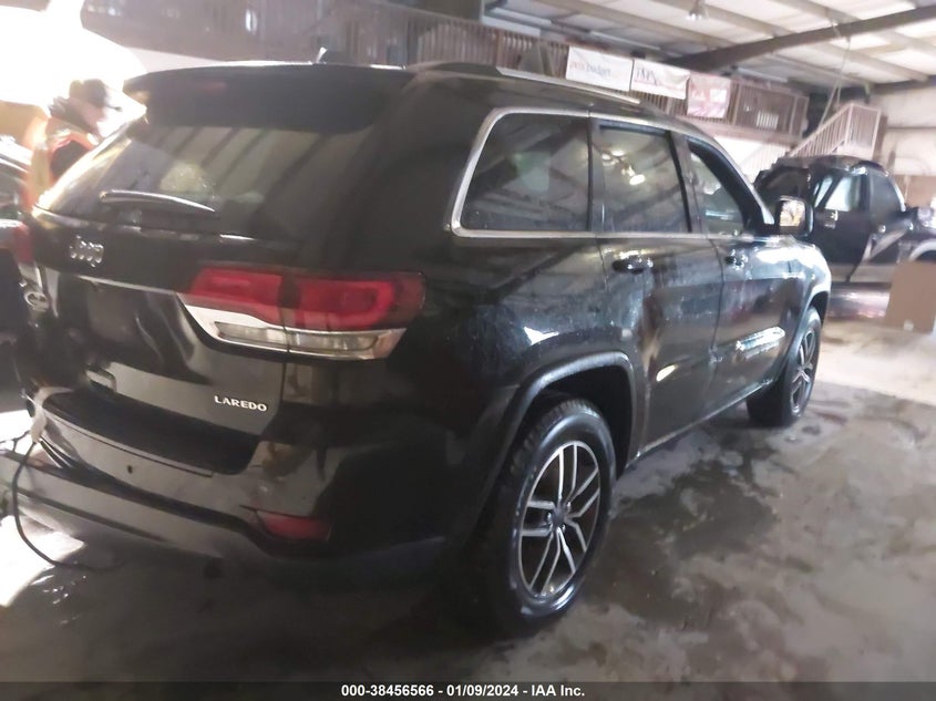 VIN 1C4RJEAG5LC364561 2020 JEEP GRAND CHEROKEE LAREDO