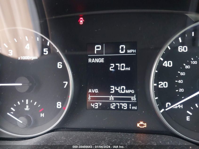 2017 HYUNDAI ELANTRA SE - 5NPD84LF1HH077590