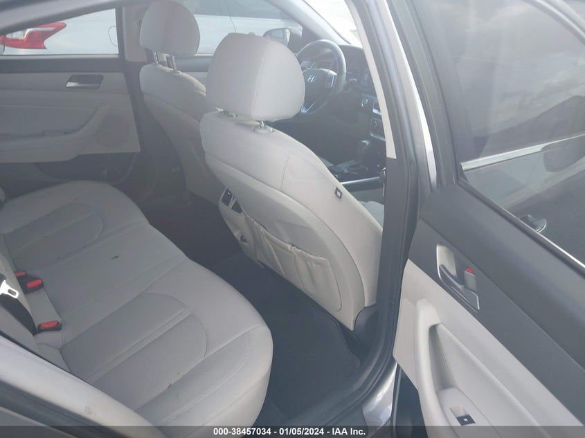 VIN 5NPE34AF2KH747371 2019 HYUNDAI SONATA SEL