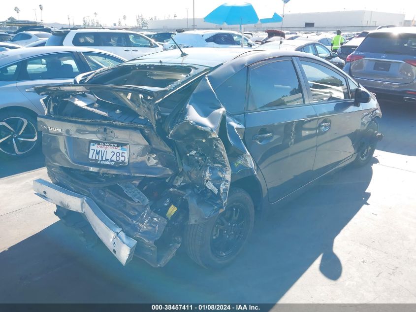 2015 TOYOTA PRIUS TWO - JTDKN3DU3F1975006