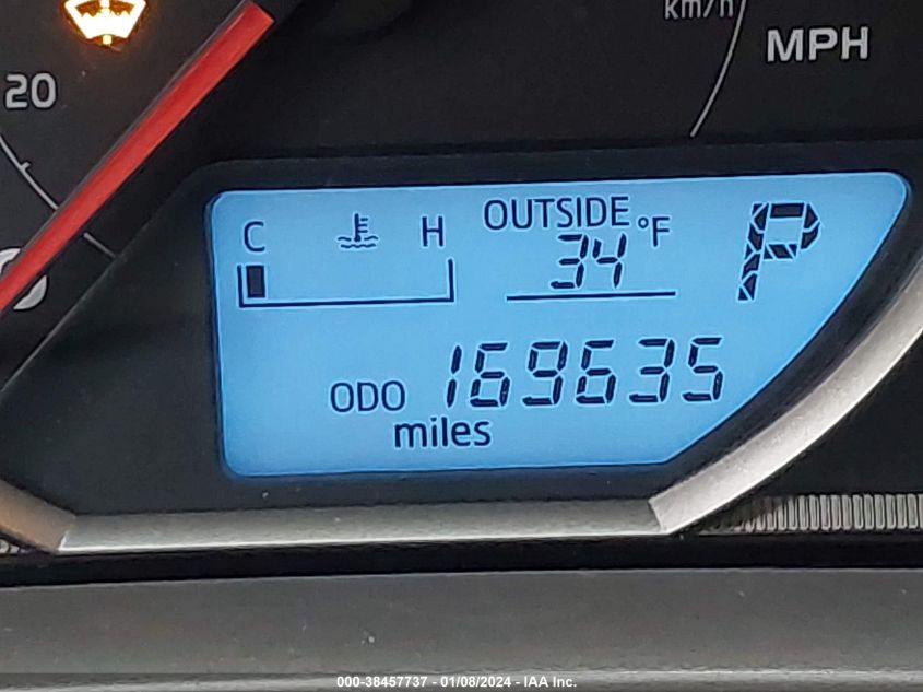 2014 TOYOTA RAV4 LE - JTMZFREV8EJ004121