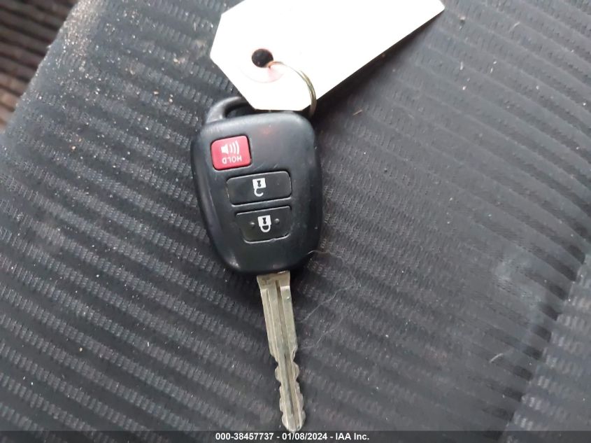 2014 TOYOTA RAV4 LE - JTMZFREV8EJ004121