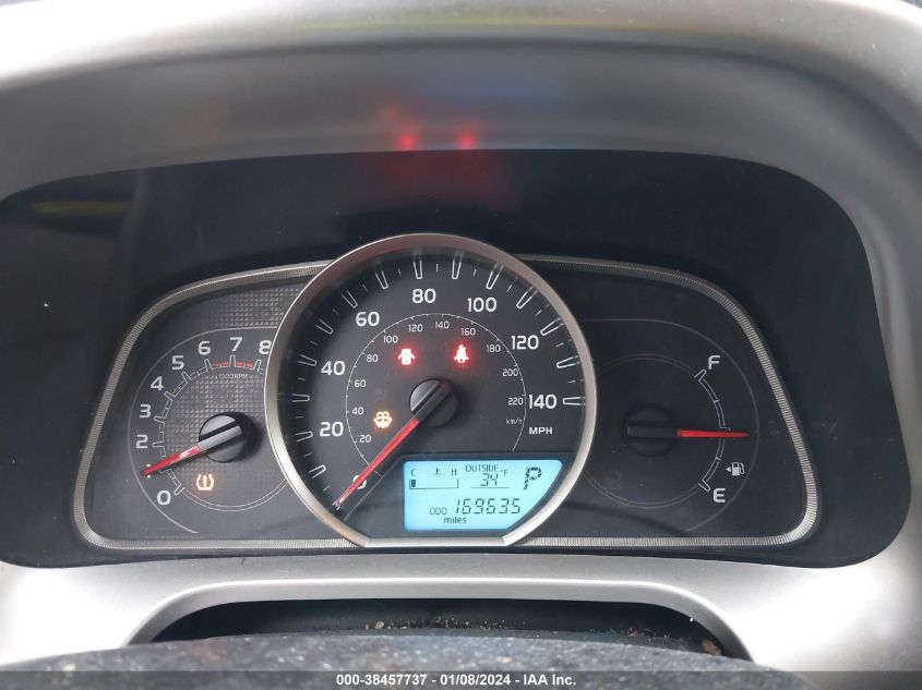 2014 TOYOTA RAV4 LE - JTMZFREV8EJ004121